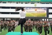 Perkuat Persaudaraan Kodam II/Sriwijaya Olahraga Bersama 