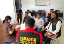 Eks PJ Kades, Bendahara Ainena Diserahkan ke Jaksa