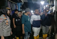 Karangasem Tergenang Banjir, Bupati Batang Salurkan Bantuan Logistik 