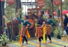 ‘Tari Djadoel’ Angkat Aktivitas Pasar Jajal Wae Sumber Koso