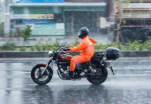 Menjaga Kondisi Motor Di Musim Hujan