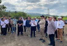 Mentan Amran: Hilirisasi Ayam Bone Untungkan Peternak