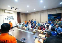 Gubernur Sulsel, Menhub dan Basarnas Evaluasi Pencarian ATR 42-500