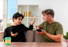 Tujuh Kebiasaan Yang Membuat Seseorang Kurang Menarik