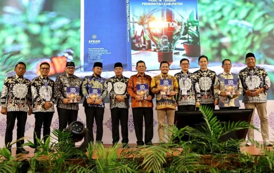 Gelar Rakernas, Apkasi Luncurkan Buku 25 Praktik Terbaik