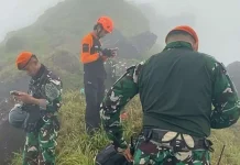 Rescuers Find ATR 42-500 Debris and First Victim