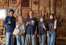  Kreativitas Ngatimin, Ubah Limbah Jadi Seni Bernilai Ekonomi 