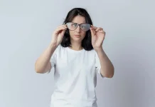 Kepala Pusing ketika Pakai Kacamata