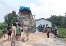 Pemkab Rembang Siapkan Anggaran Perbaikan Jalan Rusak